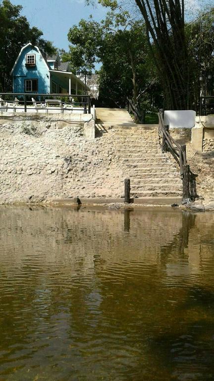Baan Pong Tara Hotel Suan Phueng Luaran gambar